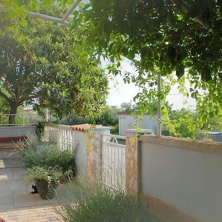 Charming Studio Near The Beach Apartmán Fažana