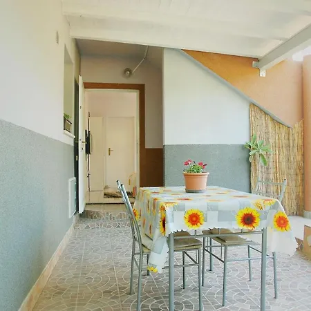 Charming Studio Near The Beach Apartmán *
