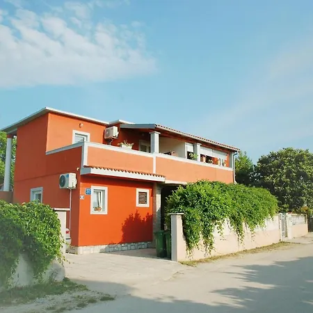 Apartmán Charming Studio Near The Beach