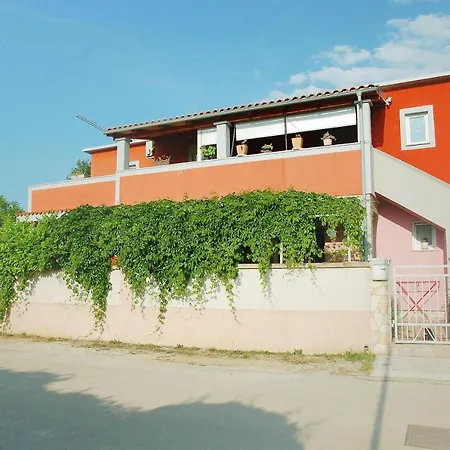 Charming Studio Near The Beach