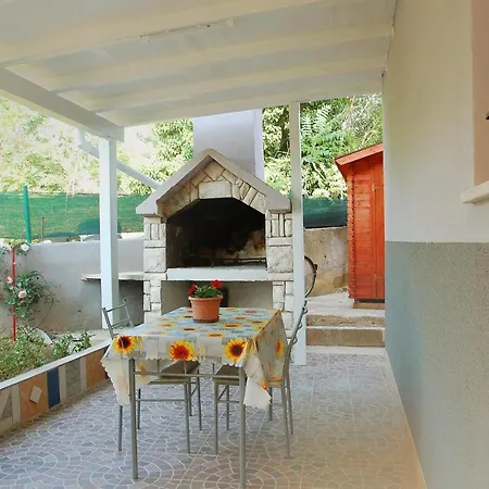 Apartmán Charming Studio Near The Beach *